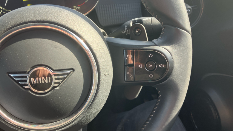 MINI Convertible 2.0 Cooper S Seaside Edition 2dr Auto Petrol Convertible